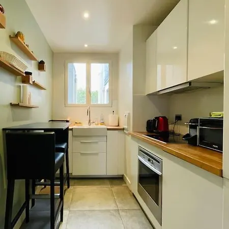 Luxurious 2 Bedrooms-view Seine River-paris Center Apartment Paris