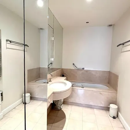 Luxurious 2 Bedrooms-view Seine River-paris Center *