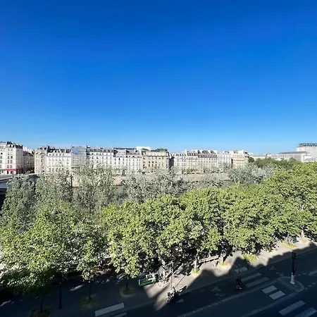 Luxurious 2 Bedrooms-view Seine River-paris Center Apartment